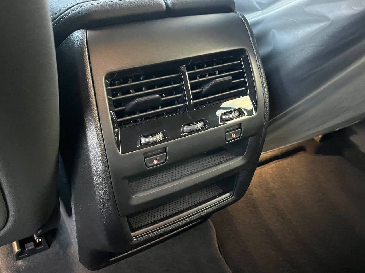 BMW X6 3.0D 2025 — Миниатюра 18
