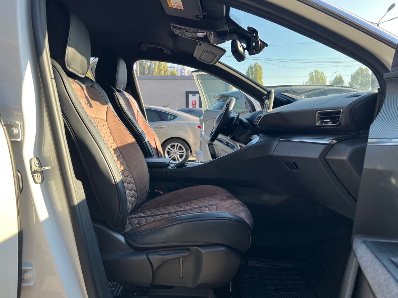 2023 Peugeot 3008 — Miniatură 19