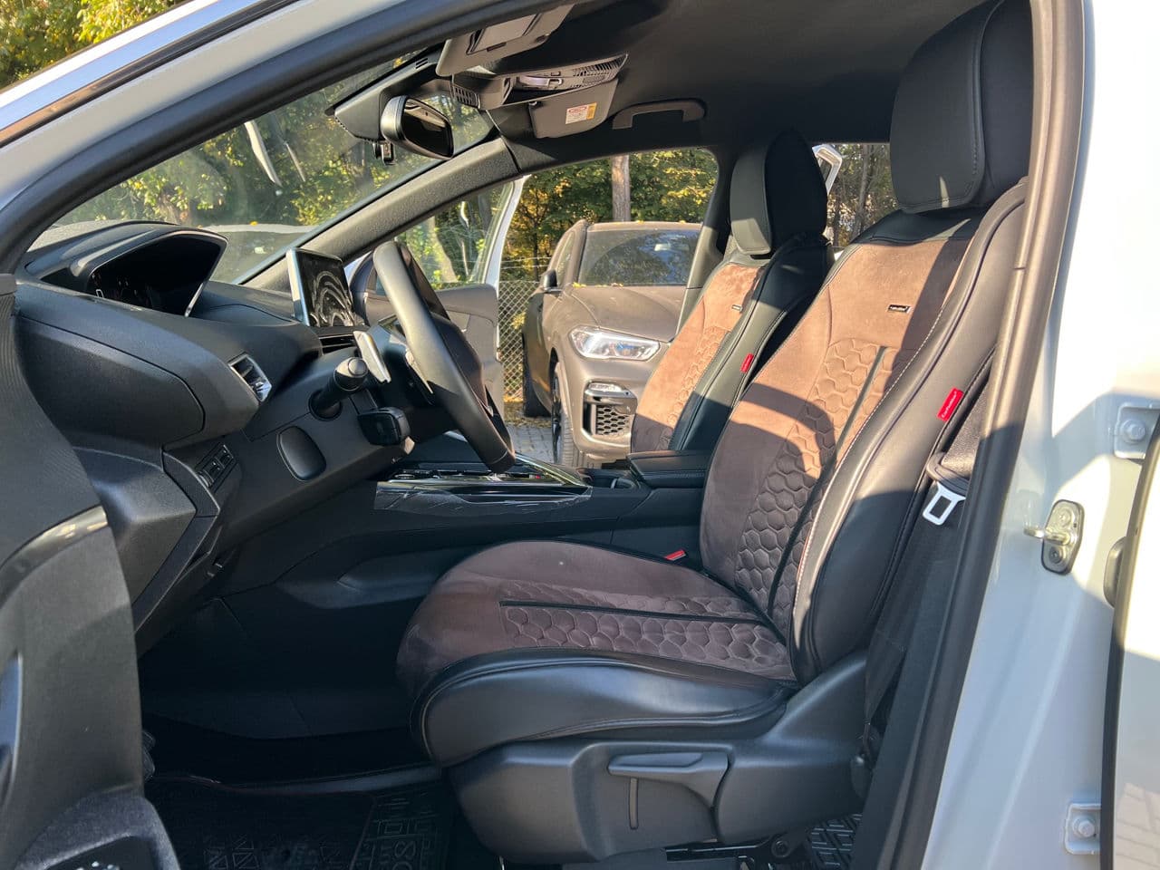 2023 Peugeot 3008 — Miniatură 7