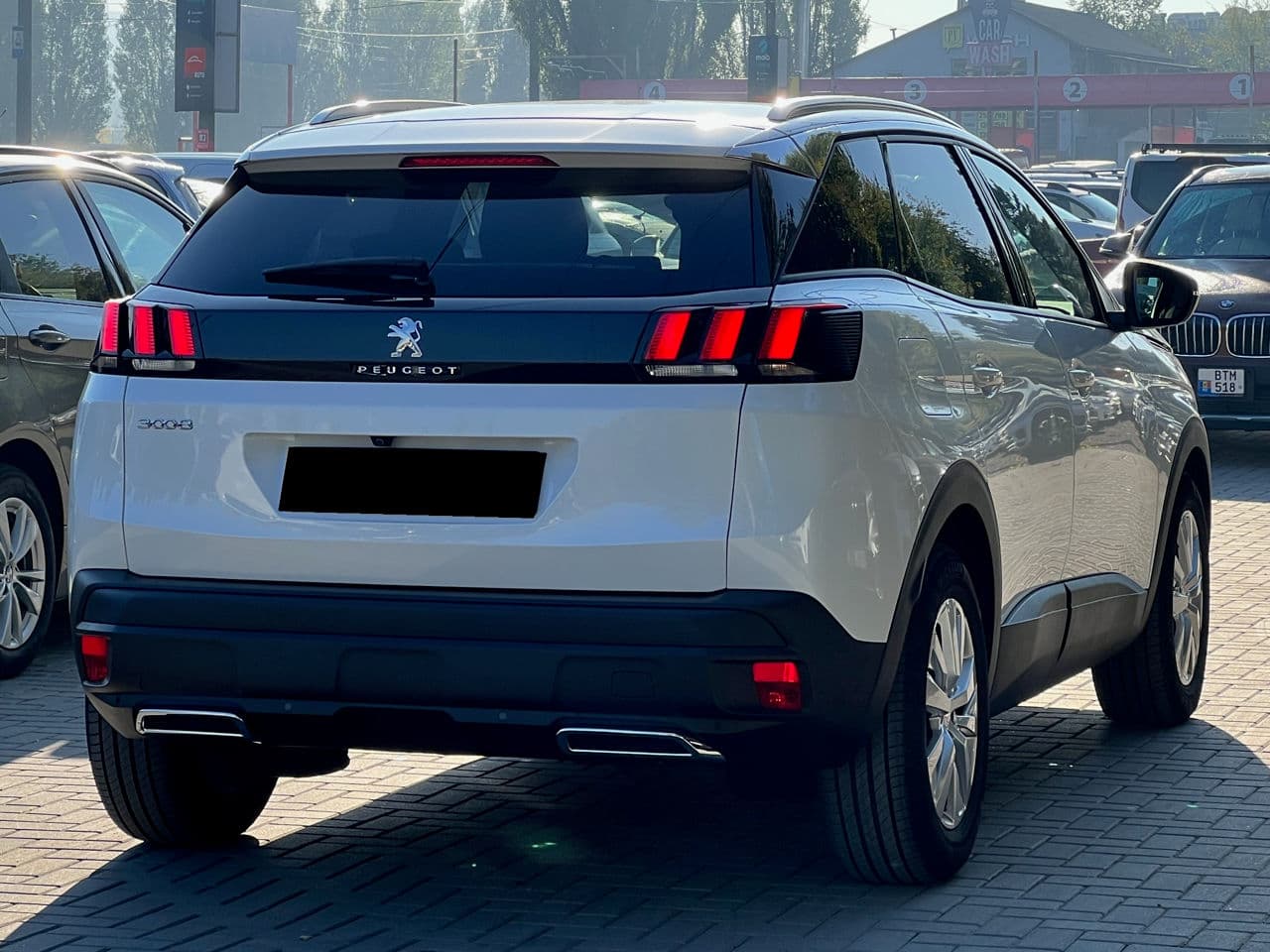 2023 Peugeot 3008 — Miniatură 4