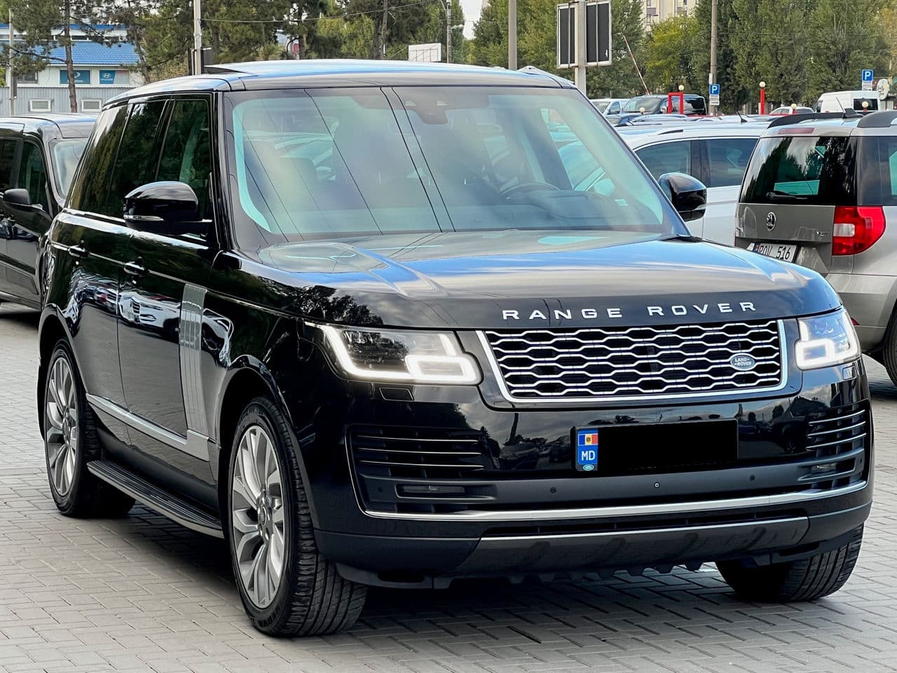 Land Rover Range Rover Vogue 2018 — Миниатюра 3