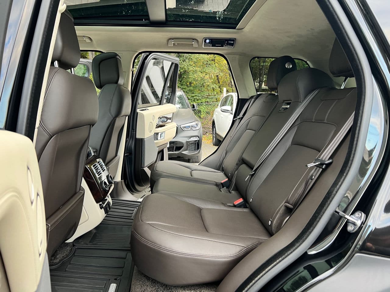 Land Rover Range Rover Vogue 2018 — Миниатюра 23