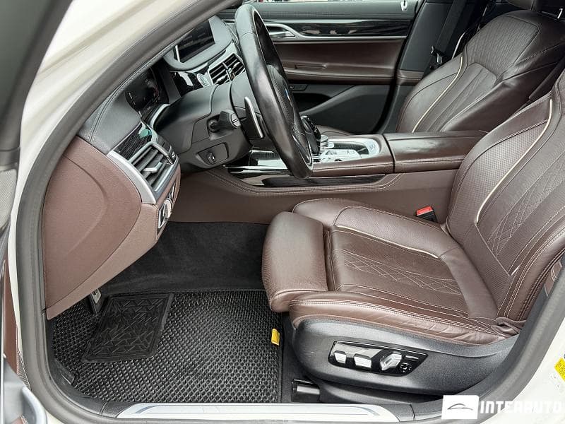 BMW 740 2021 — Миниатюра 9