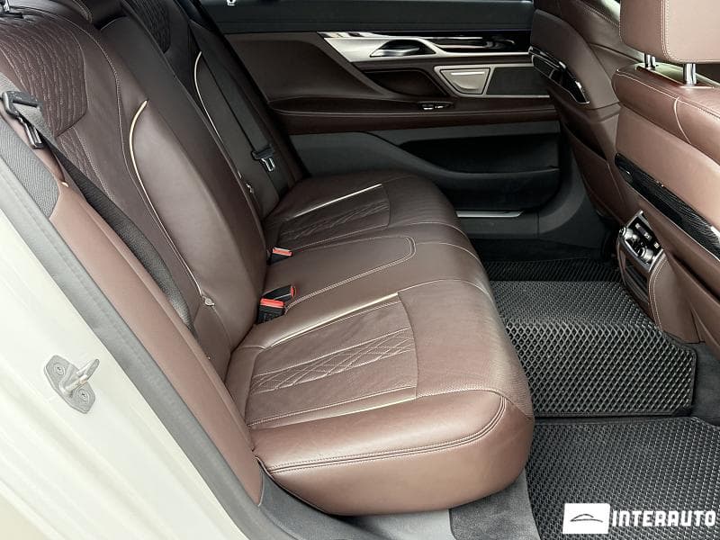 BMW 740 2021 — Миниатюра 21