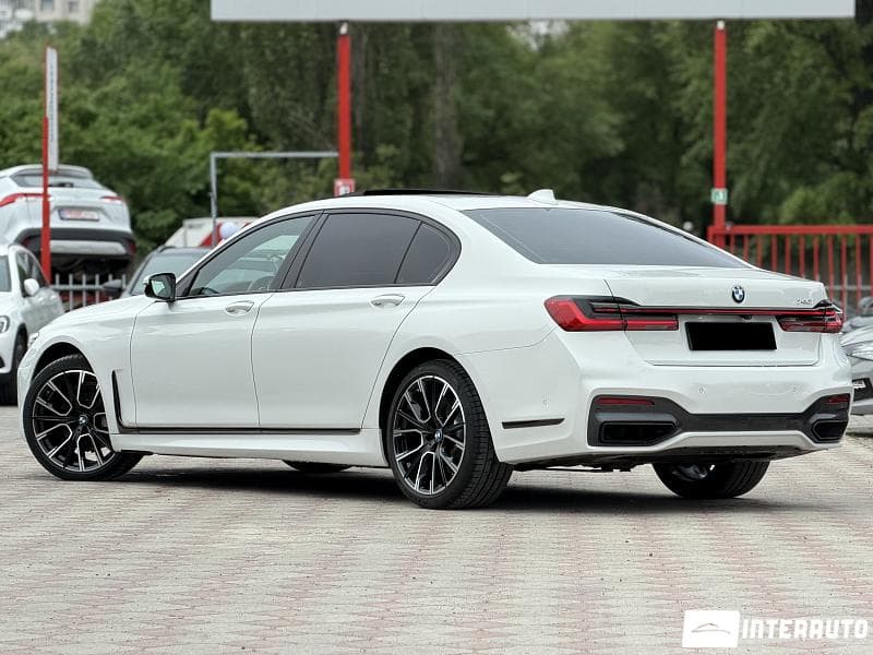 BMW 740 2021 — Миниатюра 3
