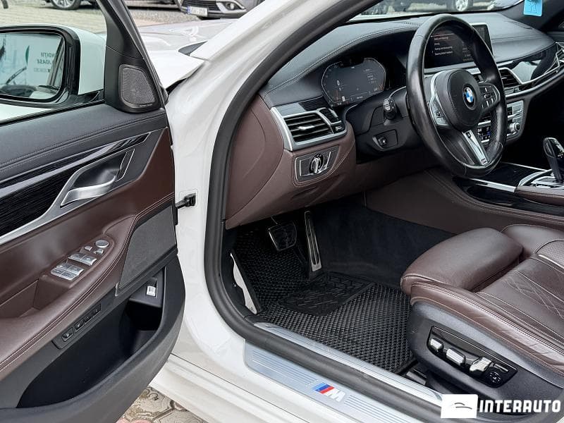 BMW 740 2021 — Миниатюра 7