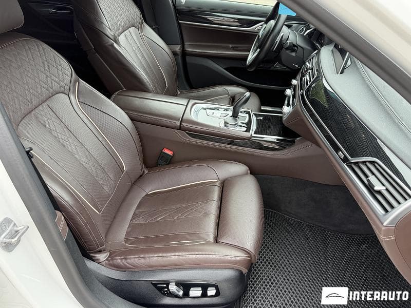 BMW 740 2021 — Миниатюра 18