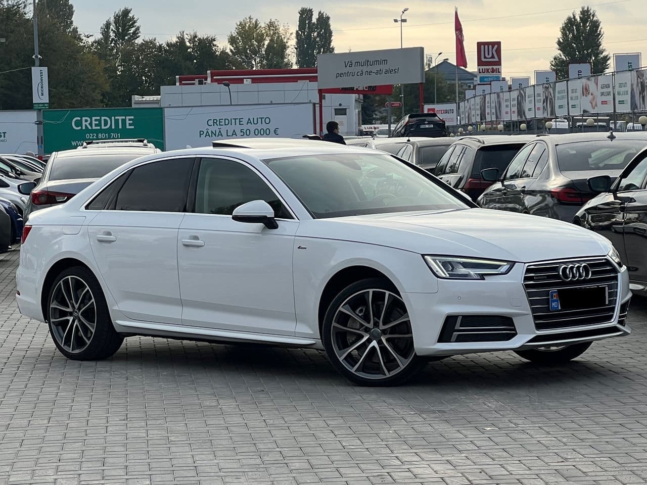 Audi A4 2017 — Миниатюра 3