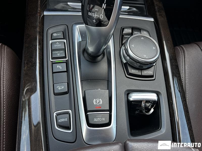 BMW X5 4.0e 2016 — Миниатюра 16