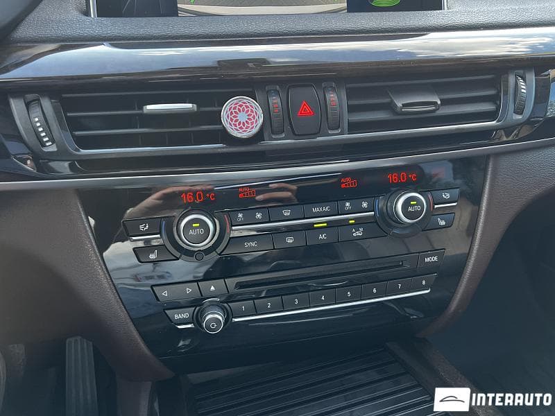 BMW X5 4.0e 2016 — Миниатюра 15
