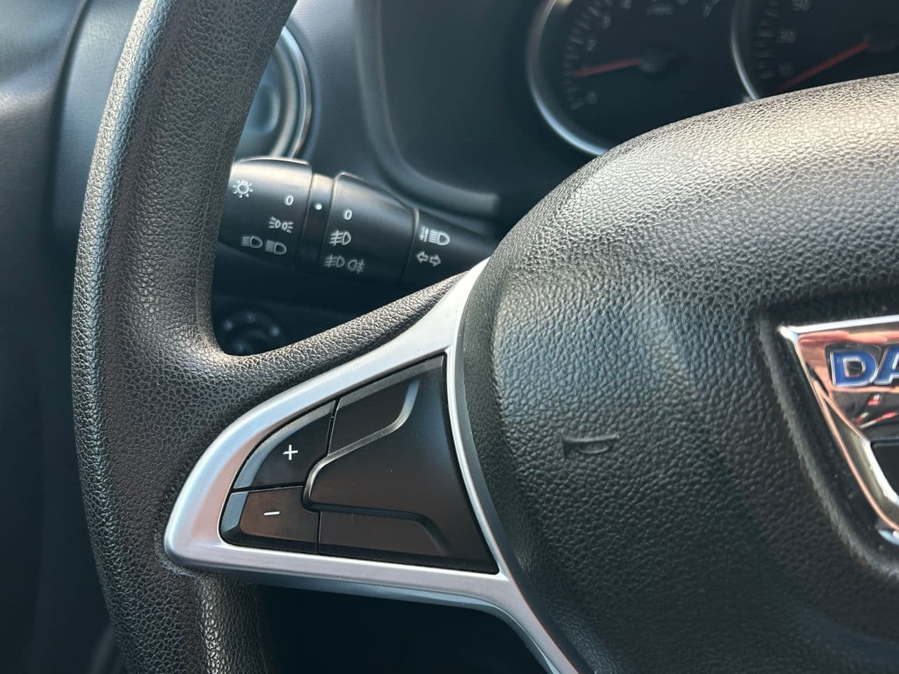 Dacia Logan MCV 2017 — Миниатюра 10