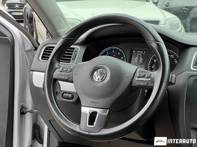 Volkswagen Jetta 2013 — Миниатюра 7