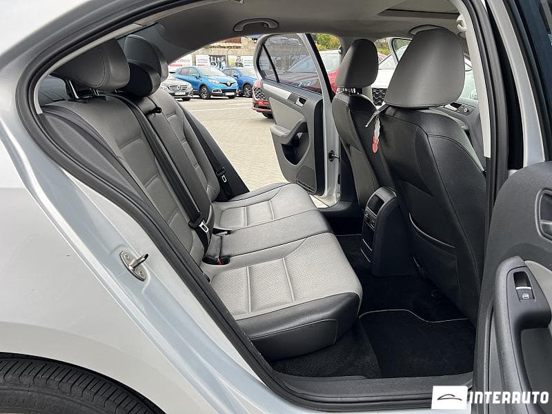 Volkswagen Jetta 2013 — Миниатюра 14