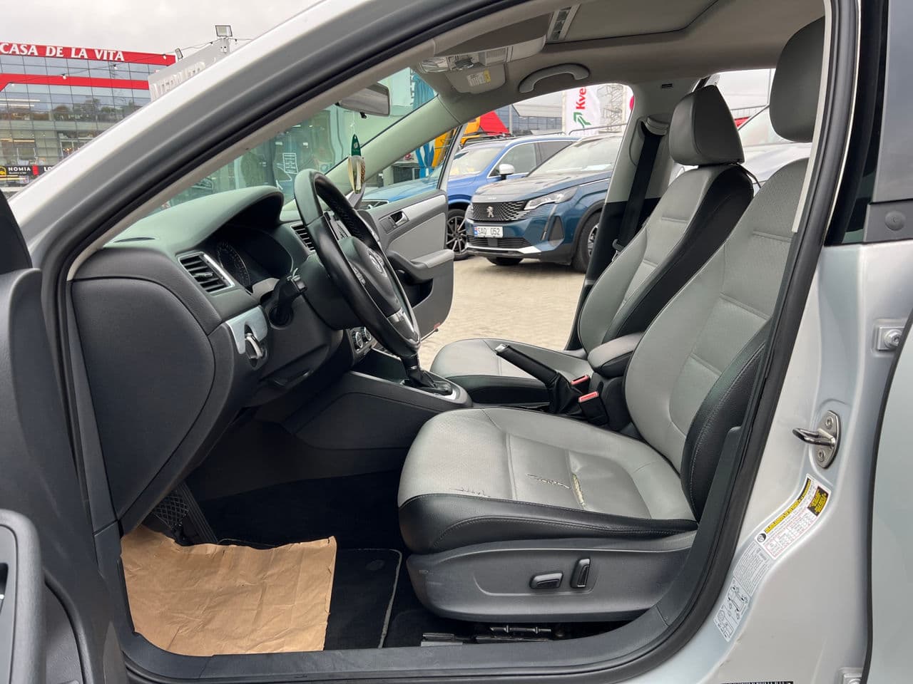 Volkswagen Jetta 2013 — Миниатюра 5