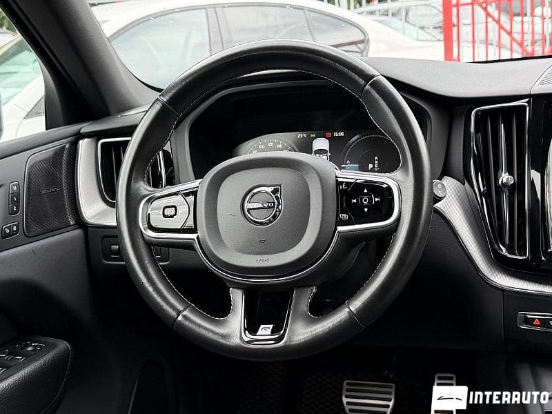 Volvo XC 60 2020 — Миниатюра 8