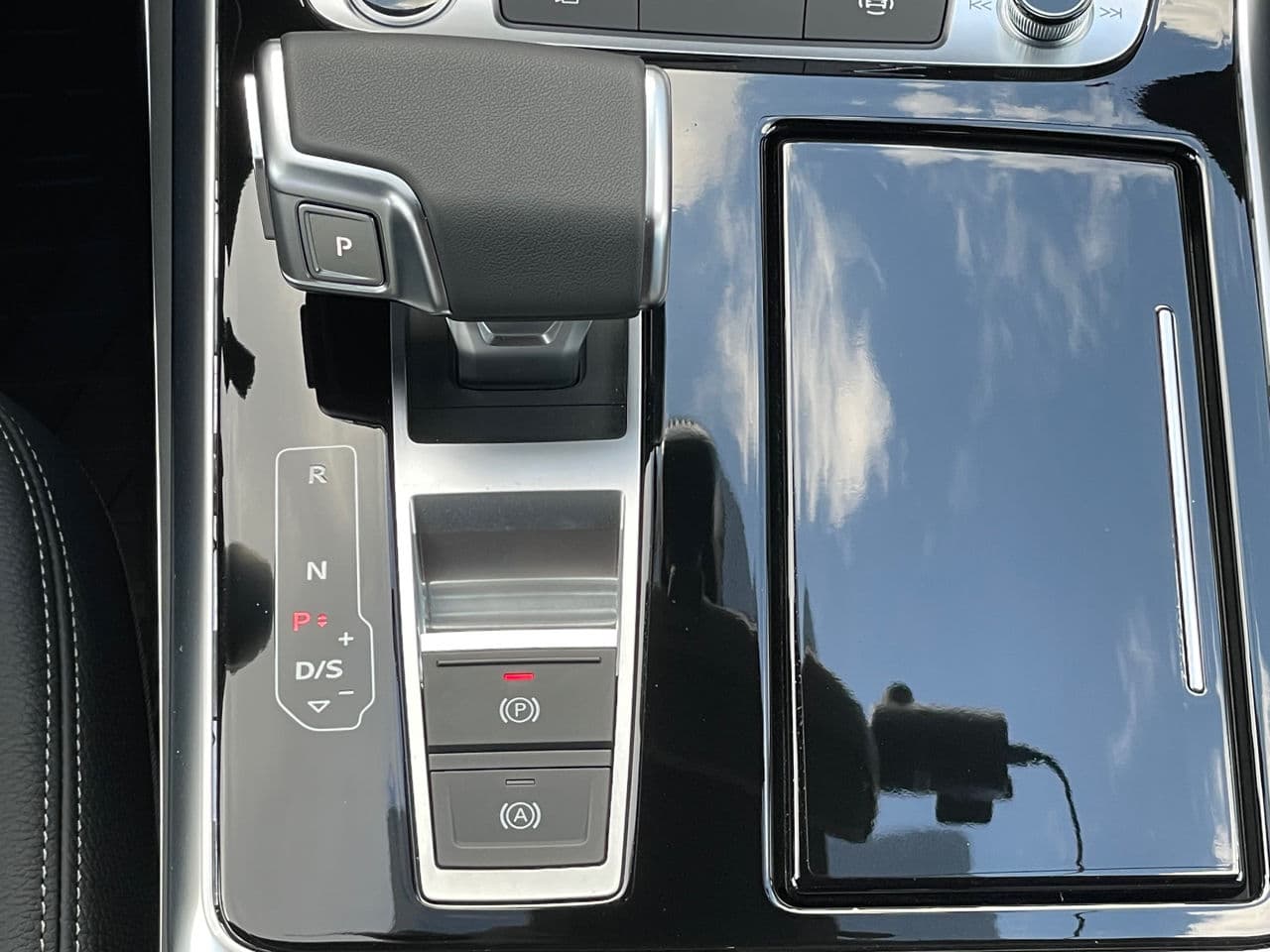 Audi Q7 2025 — Миниатюра 17