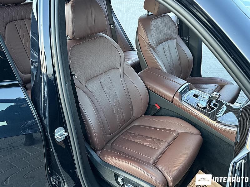 2020 BMW X5 5.0i — Miniatură 22