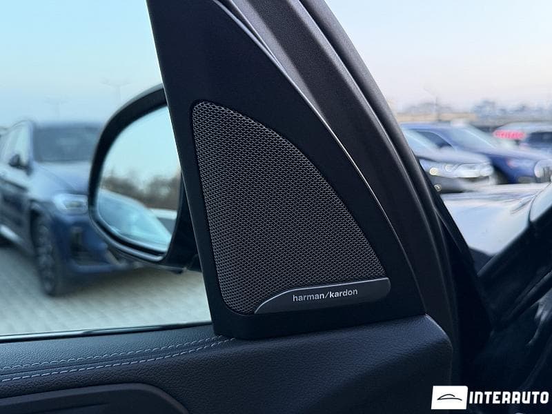 2020 BMW X5 5.0i — Miniatură 28