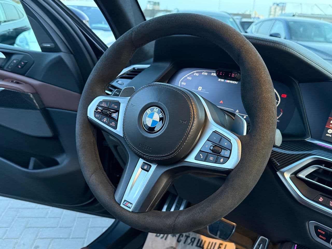 2020 BMW X5 5.0i — Miniatură 10