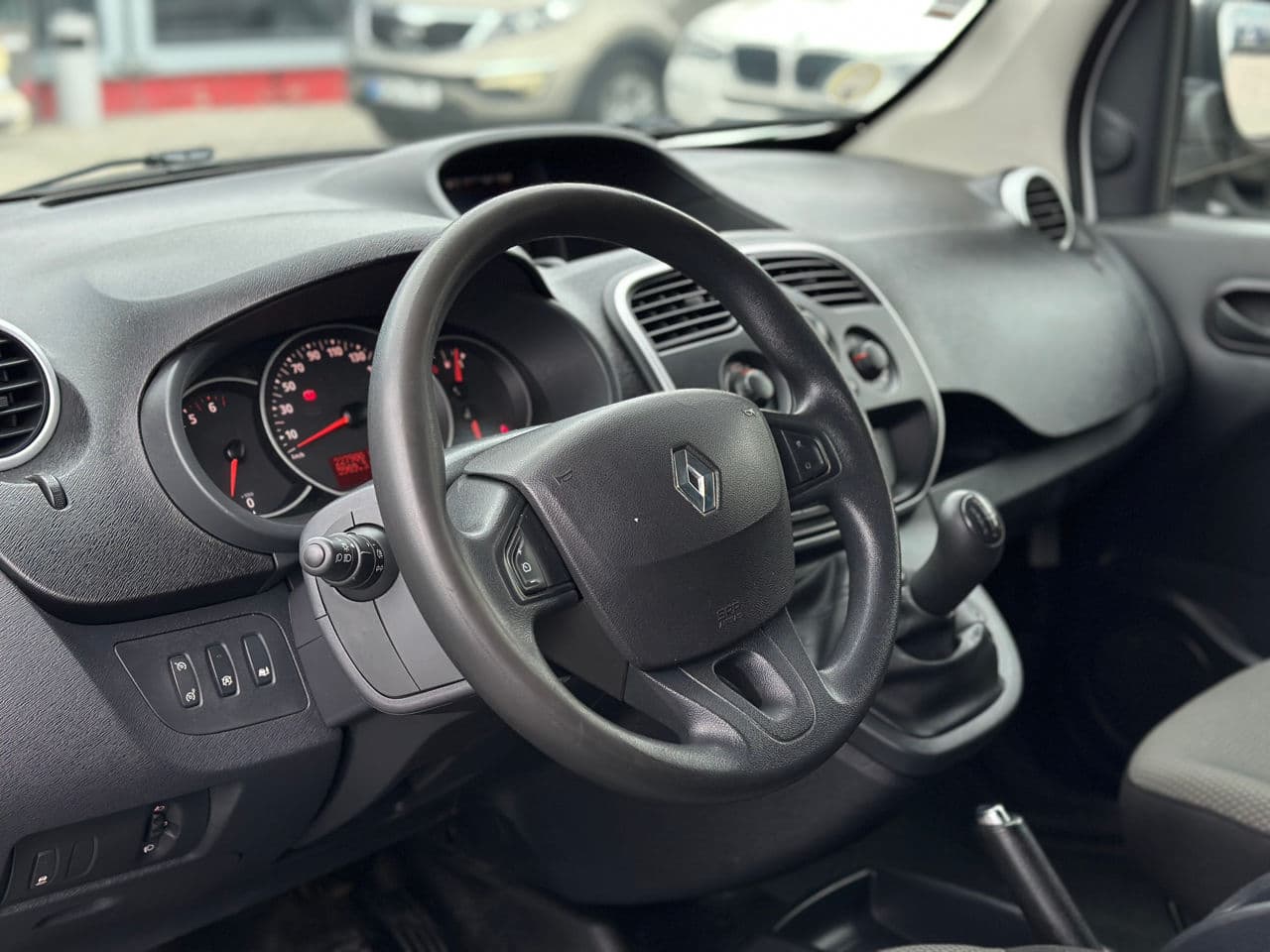 Renault Kangoo 2018 — Миниатюра 9