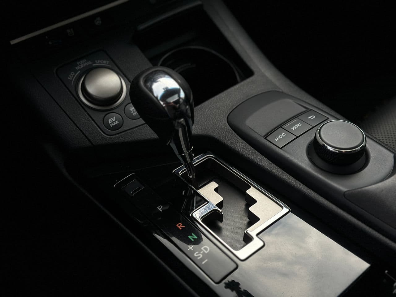 Lexus ES 300h 2014 — Миниатюра 14