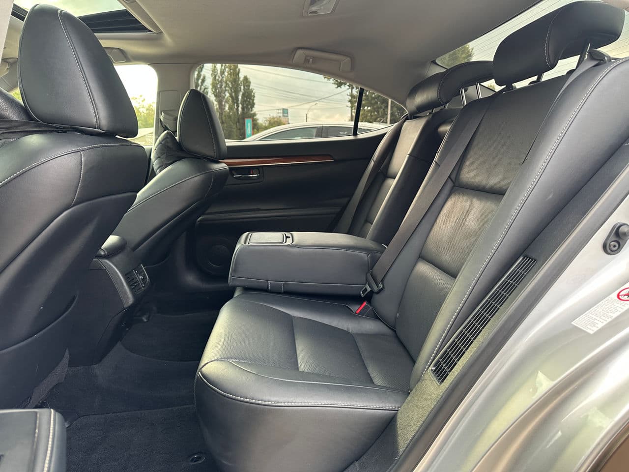 Lexus ES 300h 2014 — Миниатюра 16