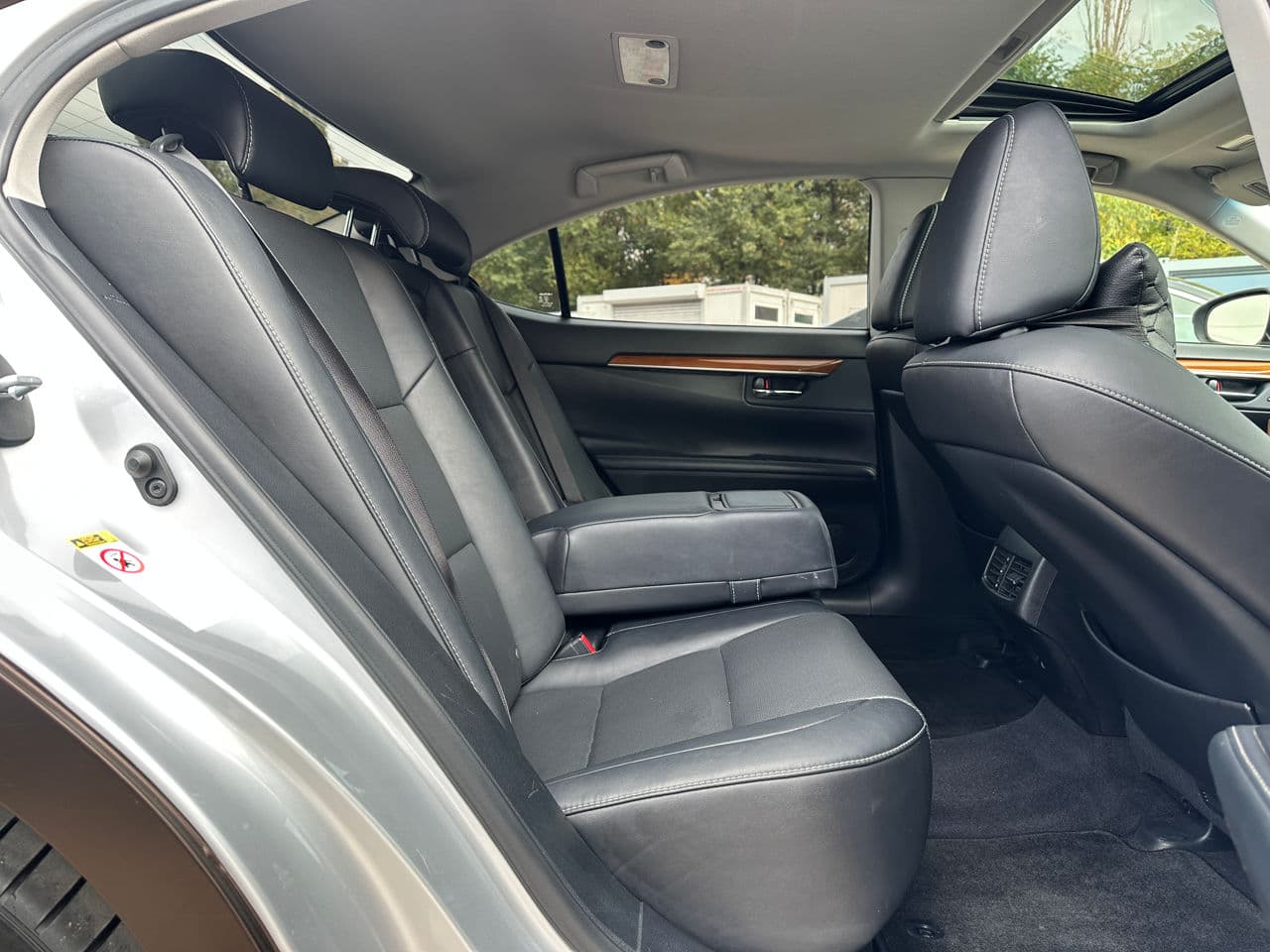 Lexus ES 300h 2014 — Миниатюра 18