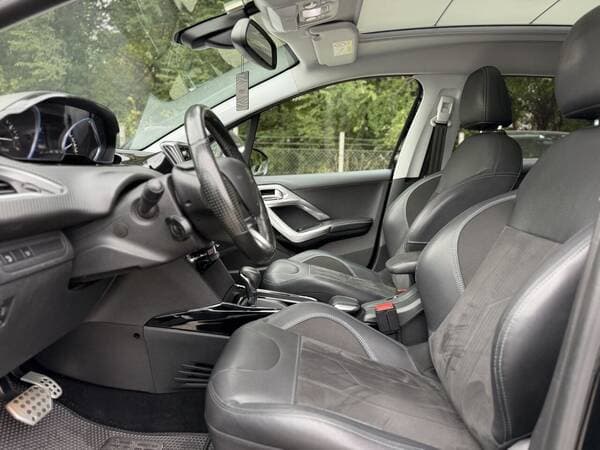 2018 Peugeot 2008 — Miniatură 5