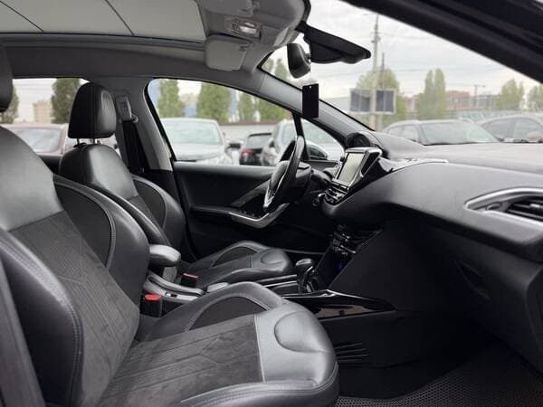 2018 Peugeot 2008 — Miniatură 6