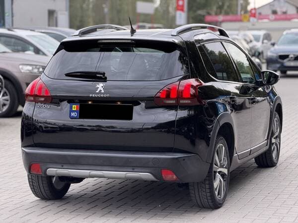 2018 Peugeot 2008 — Miniatură 3