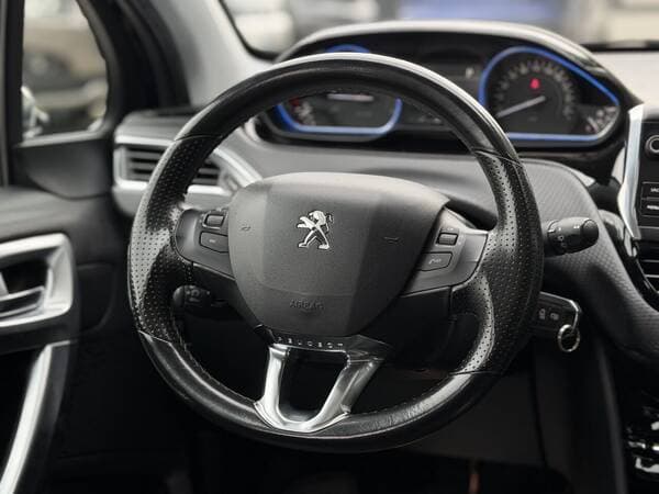 2018 Peugeot 2008 — Miniatură 9