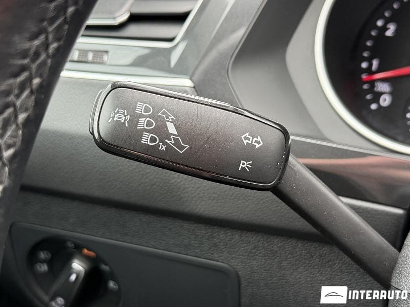 Volkswagen Tiguan 2018 — Миниатюра 11