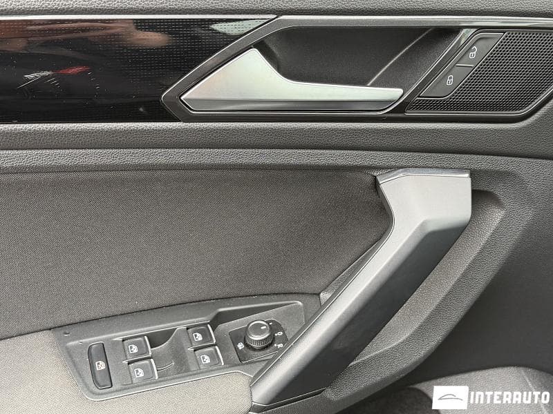 Volkswagen Tiguan 2018 — Миниатюра 6