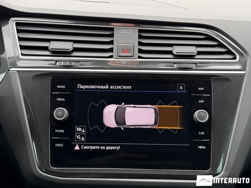 Volkswagen Tiguan 2018 — Миниатюра 13