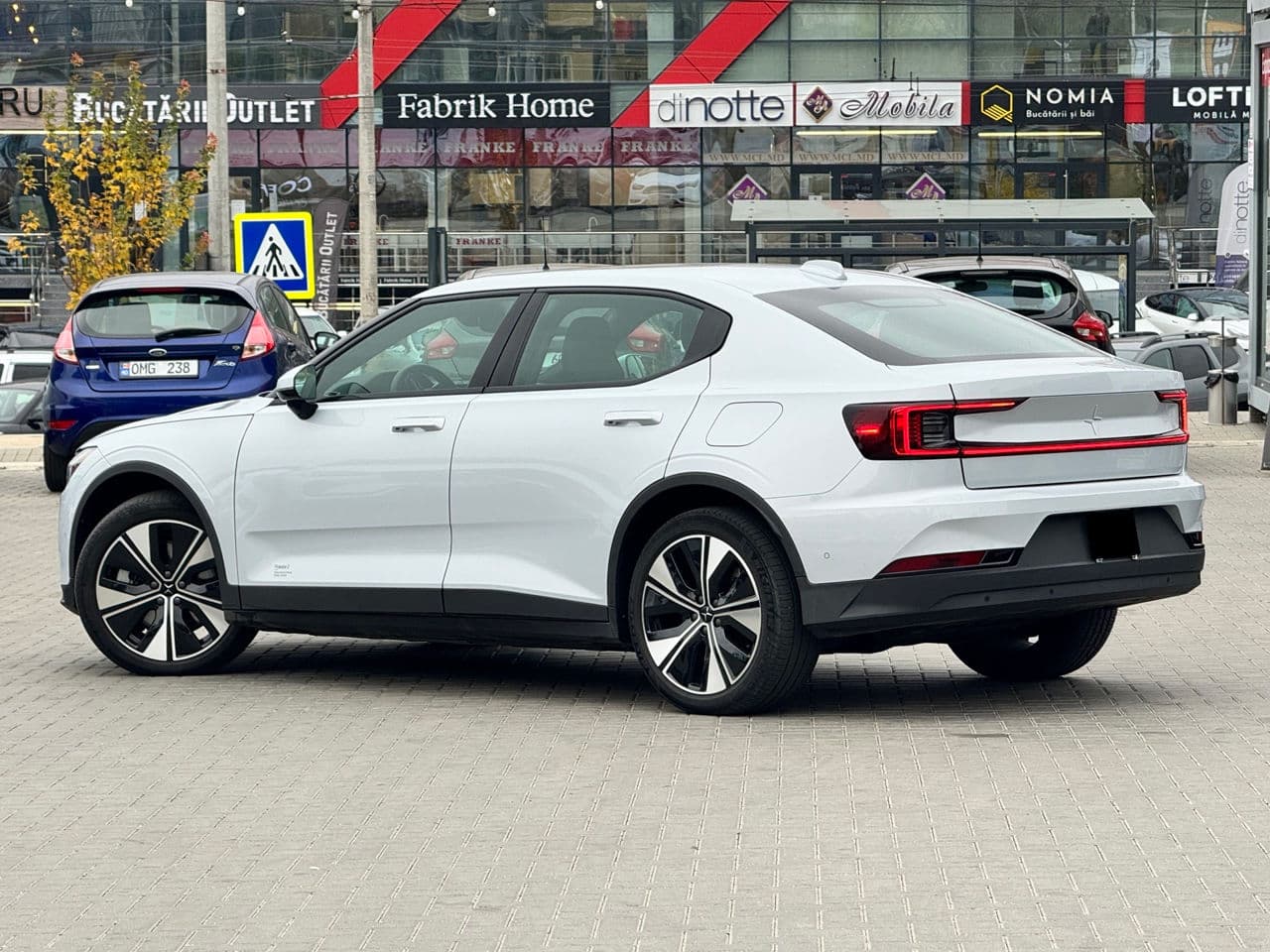 Volvo Polestar 2 2022 — Миниатюра 4