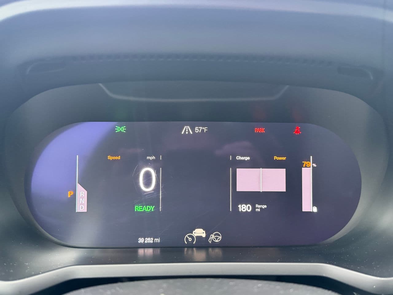 Volvo Polestar 2 2022 — Миниатюра 8