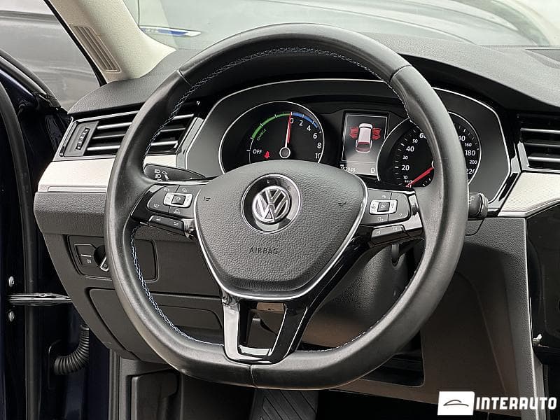 Volkswagen Passat GTE 2016 — Миниатюра 7