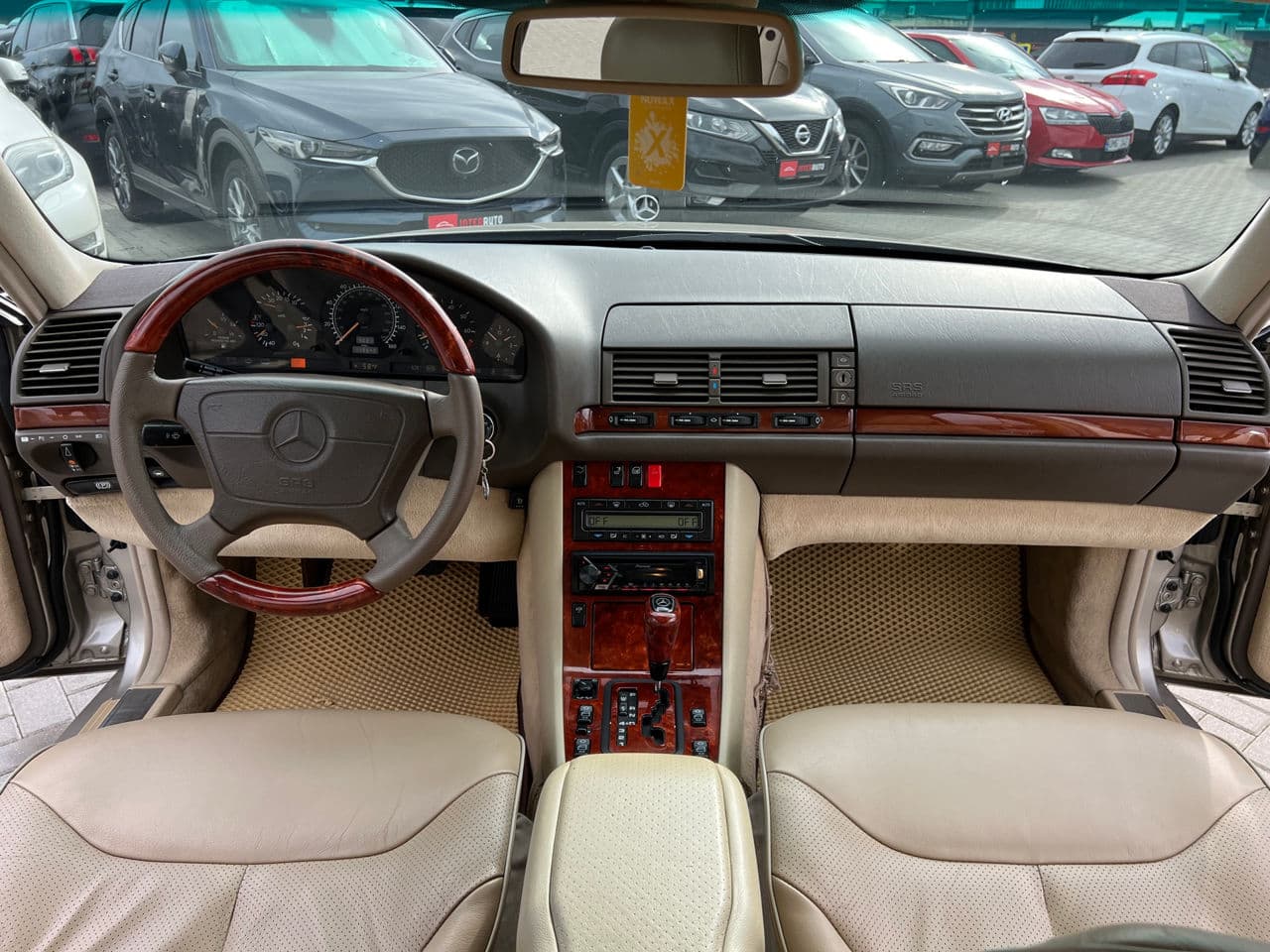 Mercedes S 320 1995 — Миниатюра 6