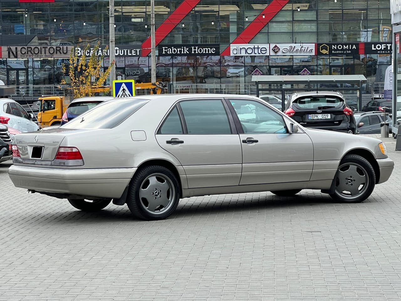 Mercedes S 320 1995 — Миниатюра 3