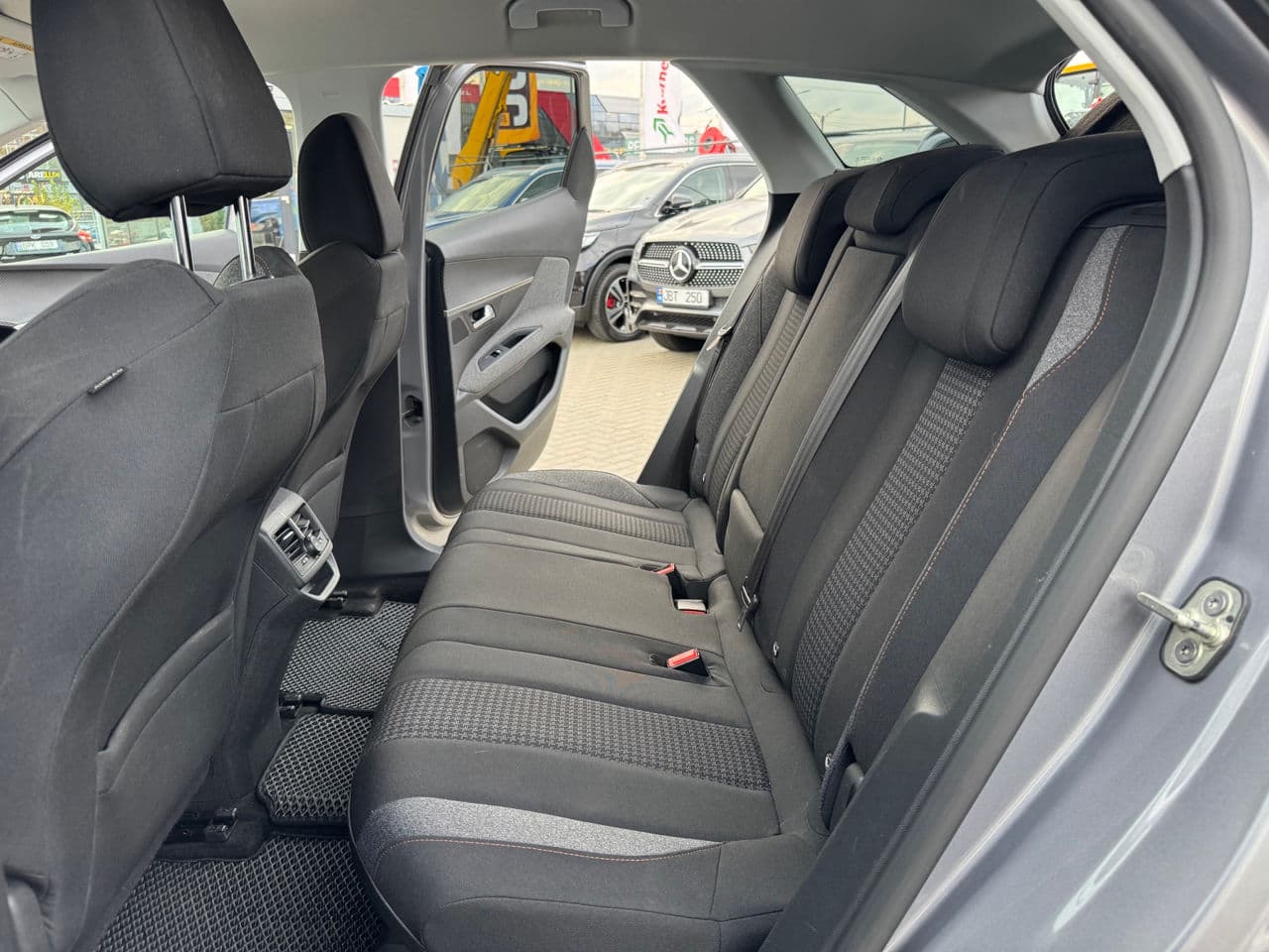 Peugeot 3008 2019 — Миниатюра 13