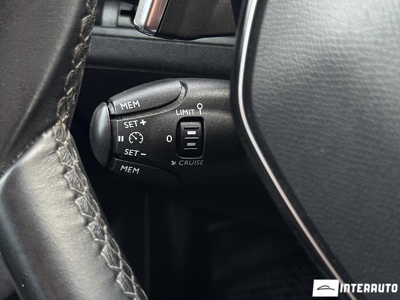 Peugeot 3008 2019 — Миниатюра 18