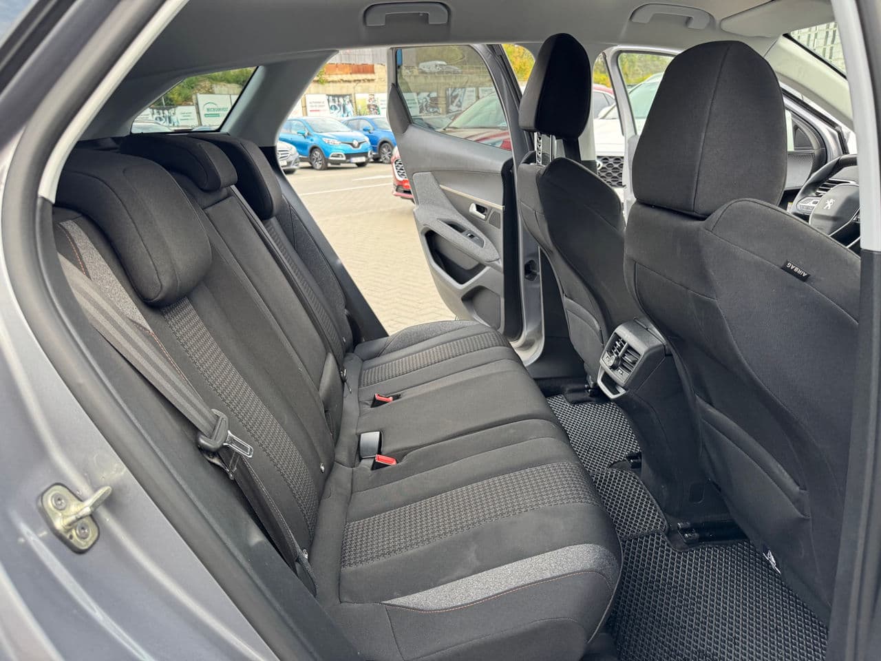 Peugeot 3008 2019 — Миниатюра 14
