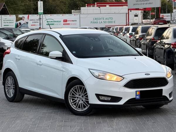 2016 Ford Focus — Miniatură 2