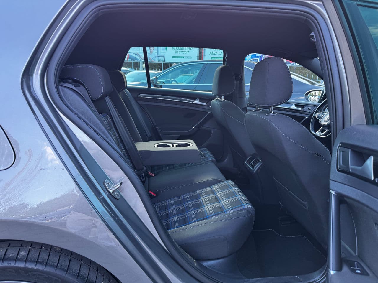 Volkswagen Golf GTE 2015 — Миниатюра 16