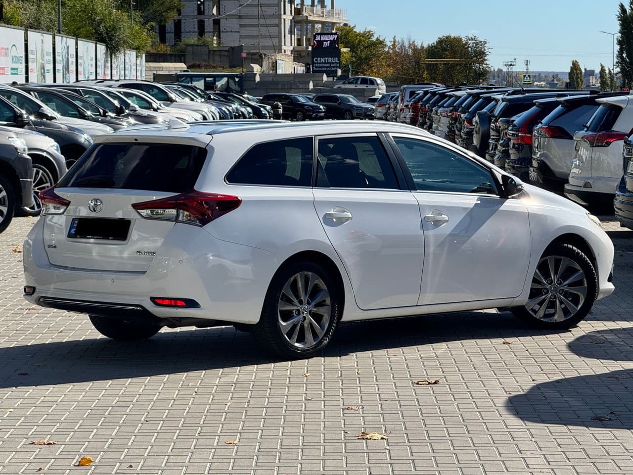 Toyota Auris 2015 — Миниатюра 3