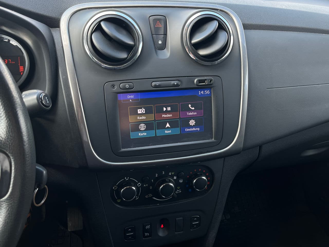 Dacia Logan MCV 2016 — Миниатюра 12