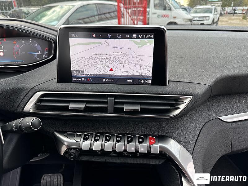 Peugeot 3008 2018 — Миниатюра 12