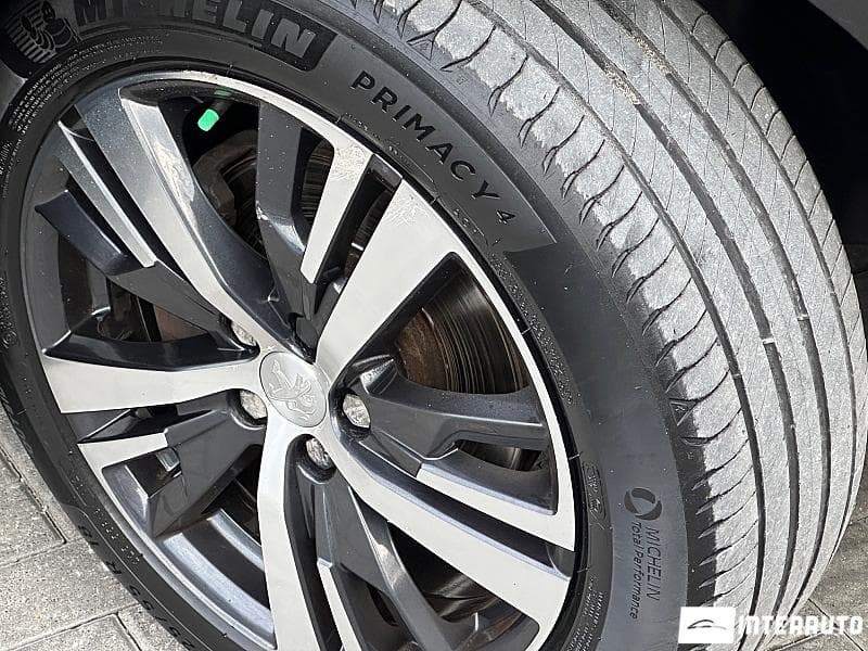 Peugeot 3008 2018 — Миниатюра 21