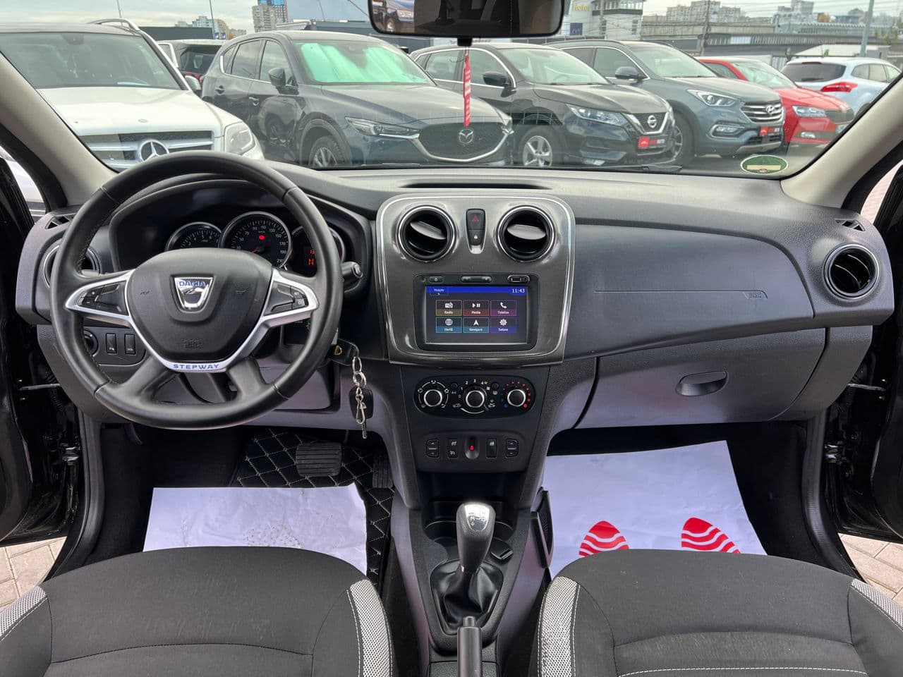 Dacia Sandero Stepway 2017 — Миниатюра 6