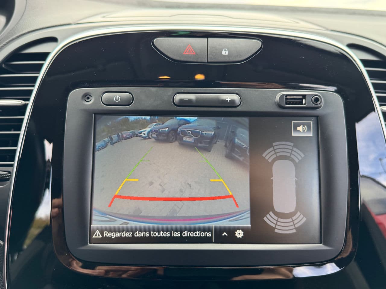 Renault Captur 2019 — Миниатюра 10